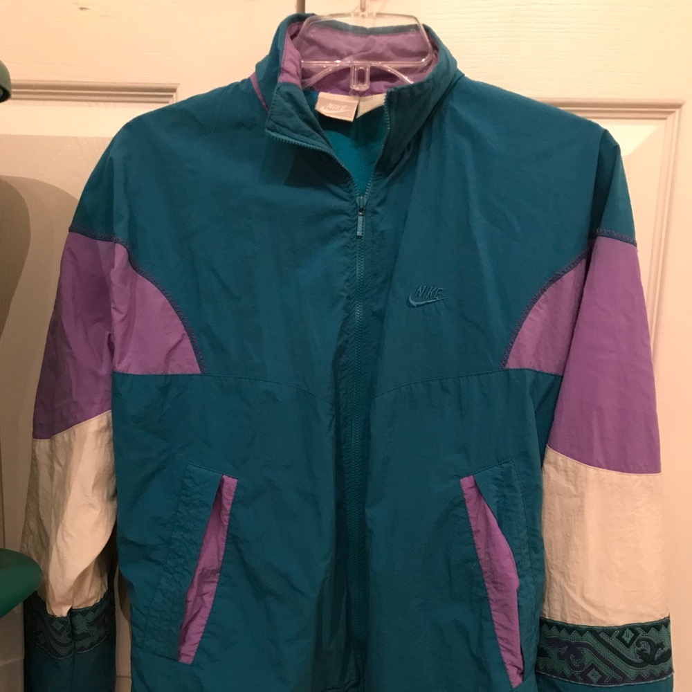 Retro Nike Windbreaker